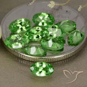 Pedras preciosas de Granada Tsavorita Verde médio natural de 2.68 ct, oval, VS