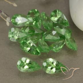 Pedras preciosas de Granada Tsavorita Verde médio natural de 3.30 ct, Formato de pêra, VS