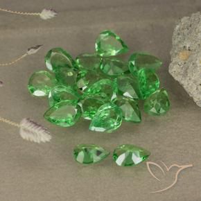Pedras preciosas de Granada Tsavorita Floresta Verde Brilhante natural de 2.48 ct, Formato de pêra, VS