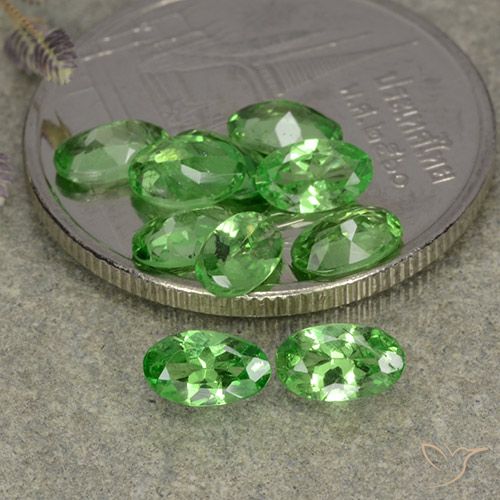 2.21ctw Natural verde vivo Granada Tsavorita, oval, VS