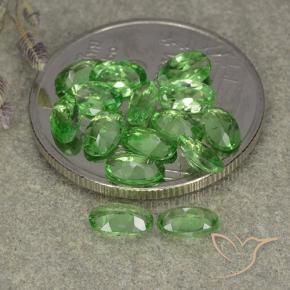 Pedras preciosas de Granada Tsavorita verde vivo natural de 3.01 ct, oval, VS