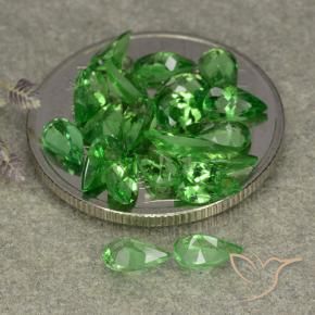 Pedras preciosas de Granada Tsavorita Verde claro natural de 4.34 ct, Formato de pêra, VS