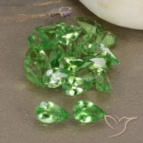 Pedras preciosas de Granada Tsavorita Verde médio natural de 3.64 ct, Formato de pêra, VS