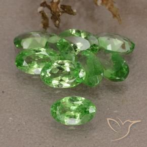 Pedras preciosas de Granada Tsavorita verde vivo natural de 2.59 ct, oval, VS