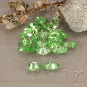 Pedras preciosas de Granada Tsavorita verde vivo natural de 2.48 ct, Formato de pêra, VS