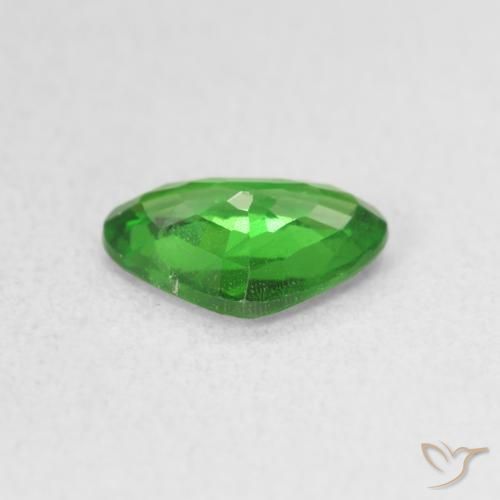 Granada Tsavorita Verde médio Natural 0.80ct, Formato de coração, VS
