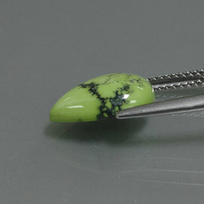 Turquesa verde natural 2,60ct, formato de pêra, opaco