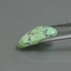 Turquesa verde natural 2,71ct, forma extravagante, opaco
