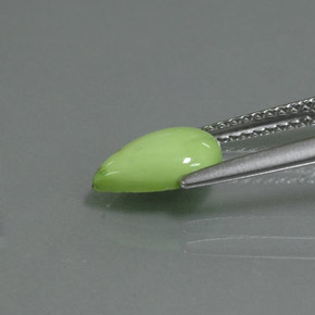 Turquesa verde natural 1,11ct, formato de pêra, opaco
