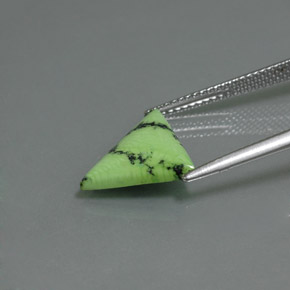 Turquesa verde natural 2,47ct, trillion, opaco