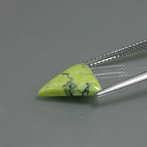Turquesa verde natural 2,59ct, trillion, opaco