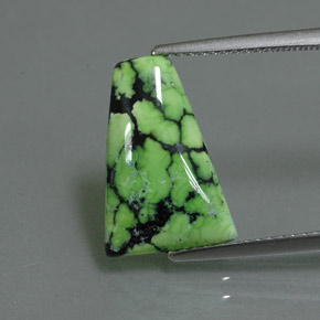 Turquesa verde natural 2,84ct, forma extravagante, opaco