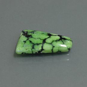 Turquesa verde natural 2,84ct, forma extravagante, opaco