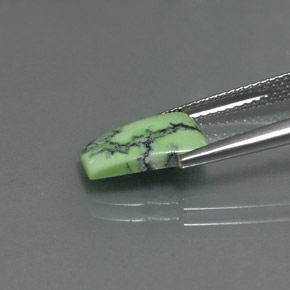 Turquesa verde natural 1,99ct, forma extravagante, opaco