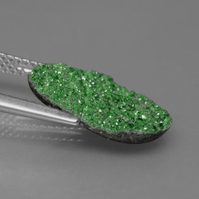 Uvarovita Garnet Drusy Verde Natural 3.78ct, Forma extravagante, Opaco