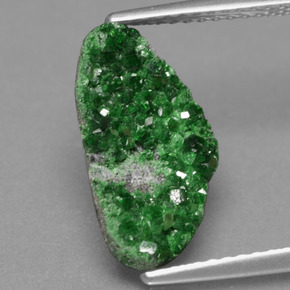 Uvarovita Garnet Drusy Verde Natural 3.57ct, Forma extravagante, Opaco