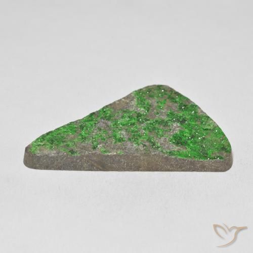 Uvarovita Garnet Drusy Verde limão Natural 54.05ct, Chique, Opaco