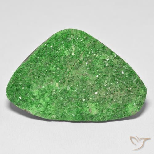 74.64ct Natural Verde Uvarovita Garnet Drusy, Chique, Opaco