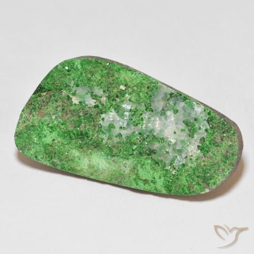 Uvarovita Garnet Drusy Verde médio Natural 50.60ct, Chique, Opaco
