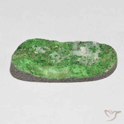 Uvarovita Garnet Drusy Verde médio Natural 50.60ct, Chique, Opaco