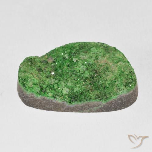 Uvarovita Garnet Drusy Verde médio Natural 46.78ct, Chique, Opaco