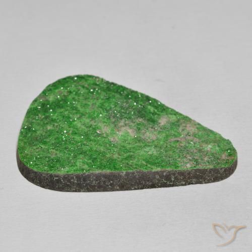 Uvarovita Garnet Drusy Verde limão Natural 55.63ct, Trilhão, Opaco