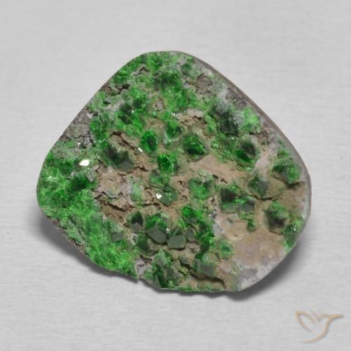 Uvarovita Garnet Drusy Verde escuro Natural 12.73ct, Chique, Opaco
