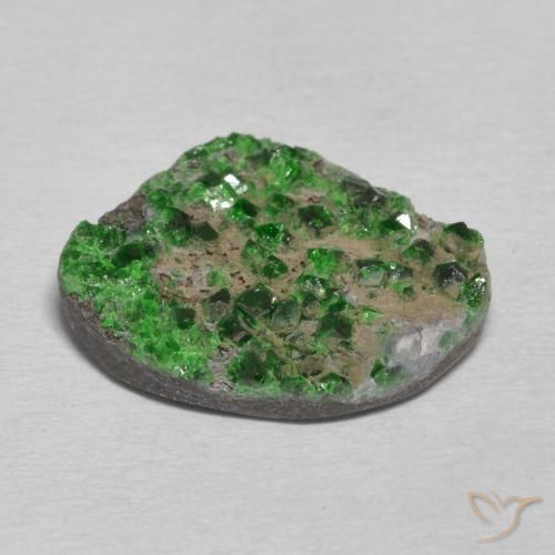 Uvarovita Garnet Drusy Verde escuro Natural 12.73ct, Chique, Opaco
