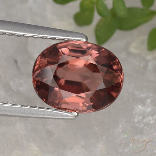 3.30ct Natural Vinho vermelho Zircão, oval, VVS