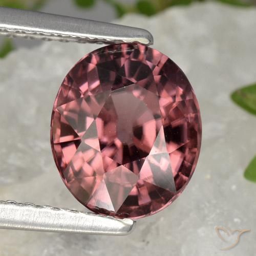 Zircão Vermelho escuro Natural 2.94ct, Corte Oval, VVS-VS