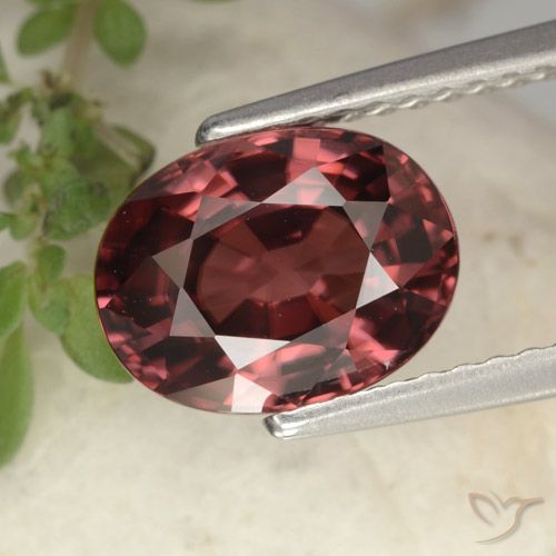 Zircão vermelho natural 3,10ct, corte oval, VVS