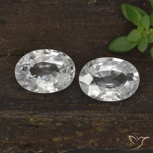 2.30ctw Natural Branco Zircão, oval, VVS-VS