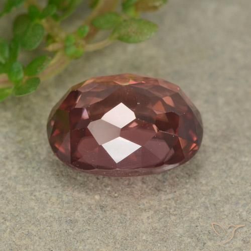 Zircão Vermelho escuro Natural 3.51ct, oval, VVS-VS