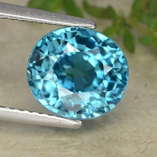 5.36ct Natural Azul médio Zircão, oval, VVS