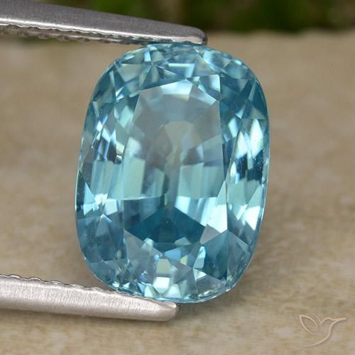 Zircão Azul médio Natural 6.38ct, oval, VVS