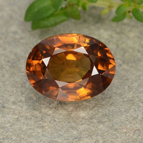 2.00ct Natural Laranja médio-escuro Zircão, oval, VVS-VS
