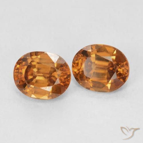 Pedras preciosas de Zircão Laranja Profundo natural de 1.93 ct, oval, VVS