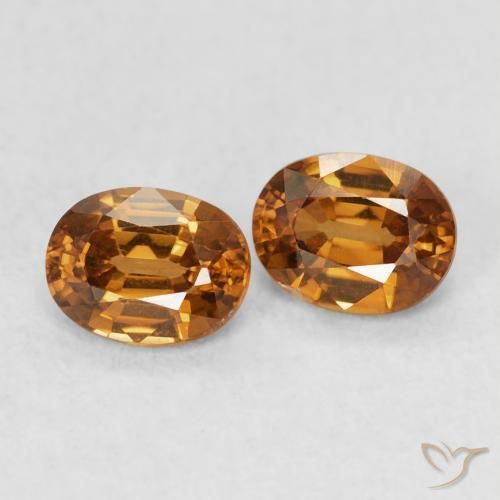 Pedras preciosas de Zircão Laranja Profundo natural de 1.21 ct, oval, VVS