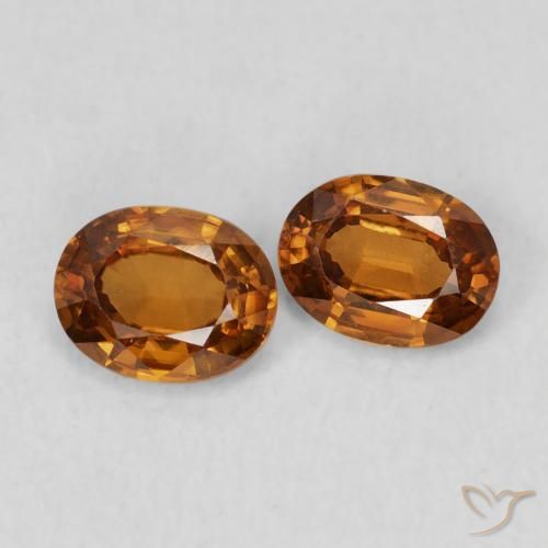 Pedras preciosas de Zircão Laranja Profundo natural de 0.98 ct, oval, VVS