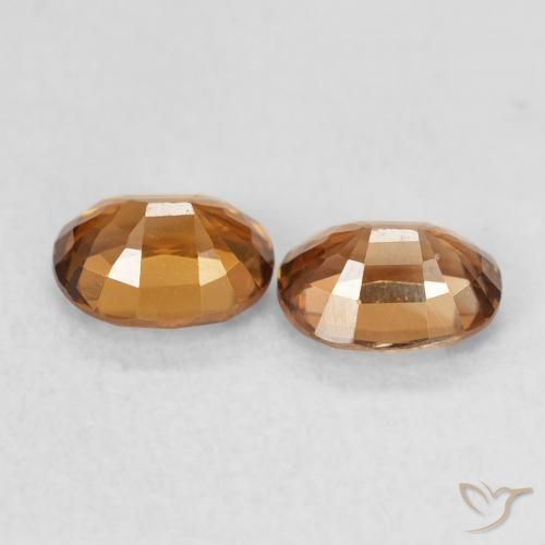 Pedras preciosas de Zircão Laranja Médio natural de 1.27 ct, oval, VVS