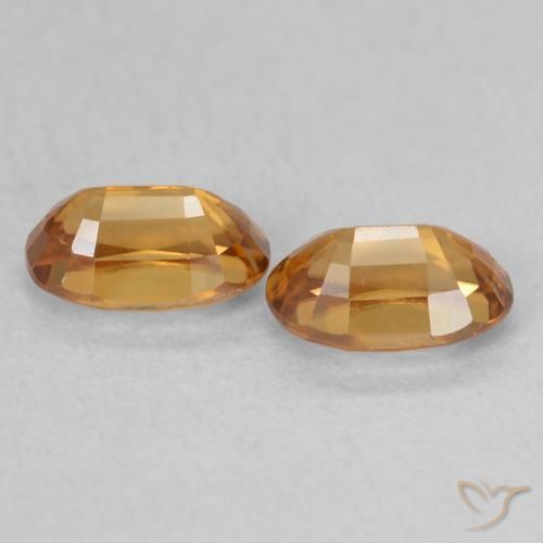 Pedras preciosas de Zircão ouro médio natural de 1.59 ct, oval, VVS-VS
