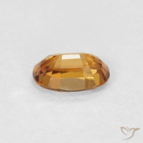 Zircão Laranja Médio Natural 0.76ct, oval, VVS-VS