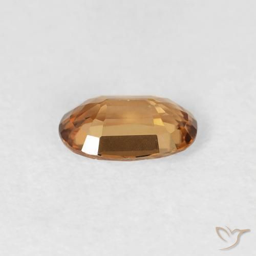 Zircão Laranja Médio Natural 0.65ct, oval, VVS-VS